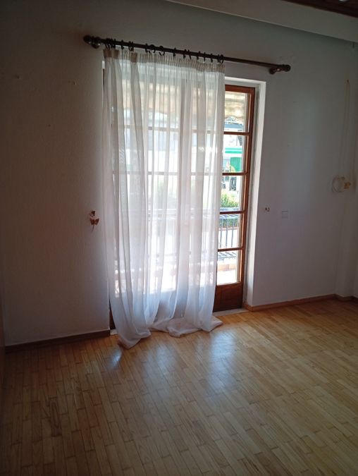 Photo 328547897