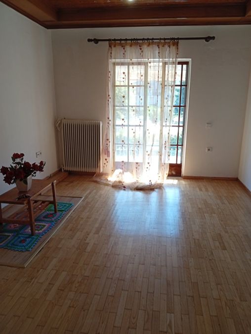 Photo 328547903