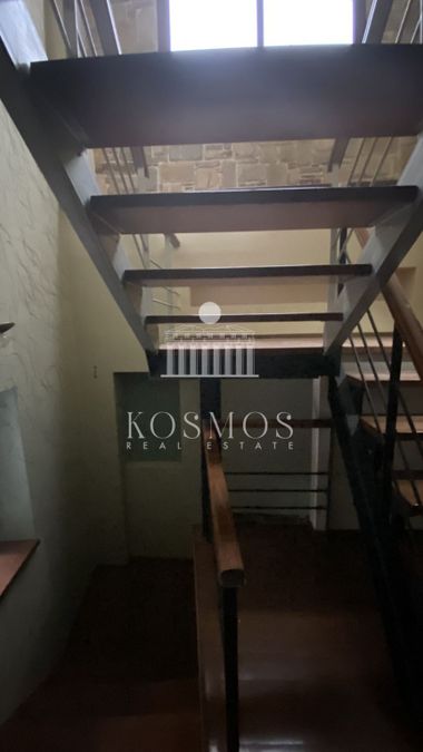 Photo 328831547