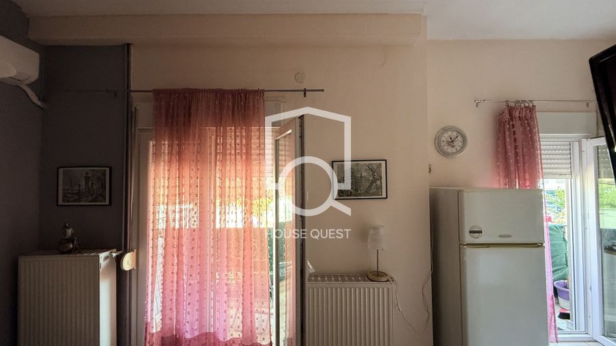 Photo 328926281