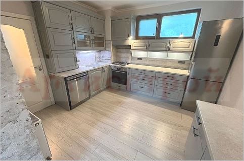 Снимка 328957703