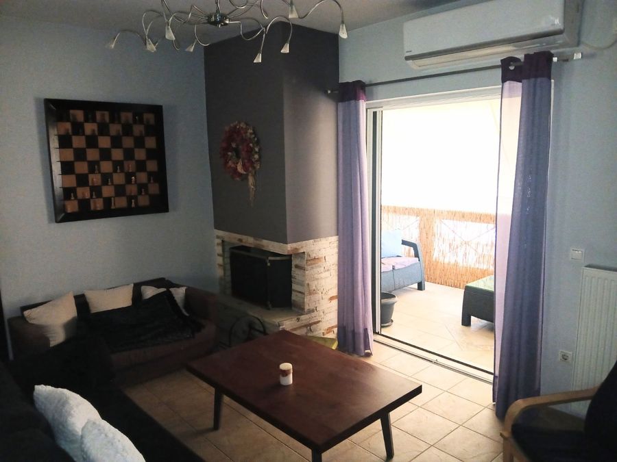 Photo 329330453