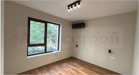 Снимка 329645933