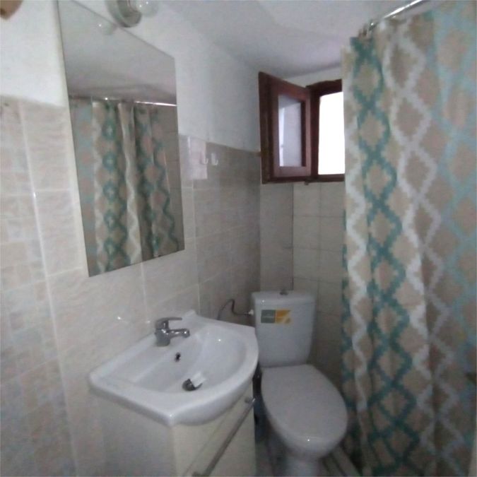 Photo 329693447