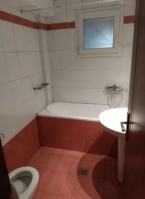 Photo 329741291