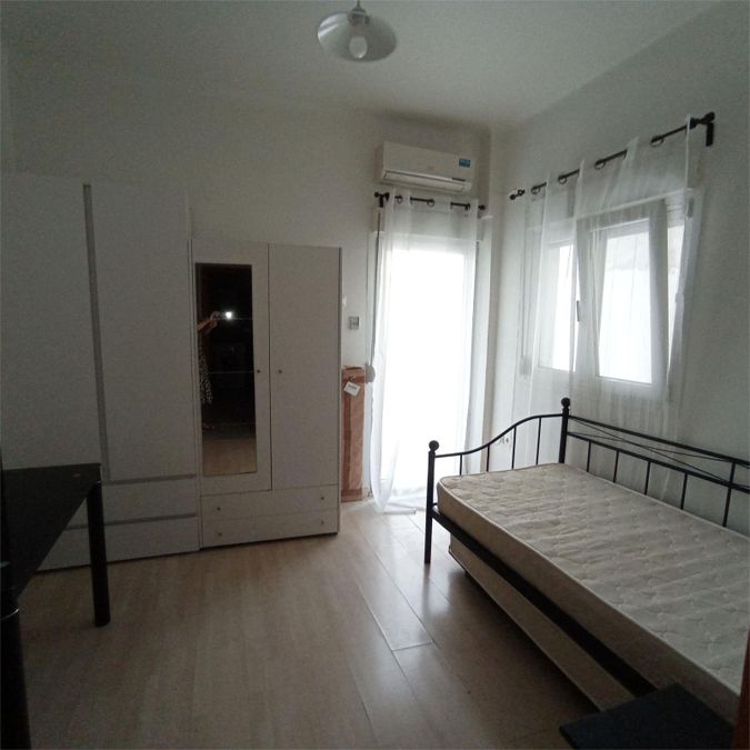 Photo 329942741