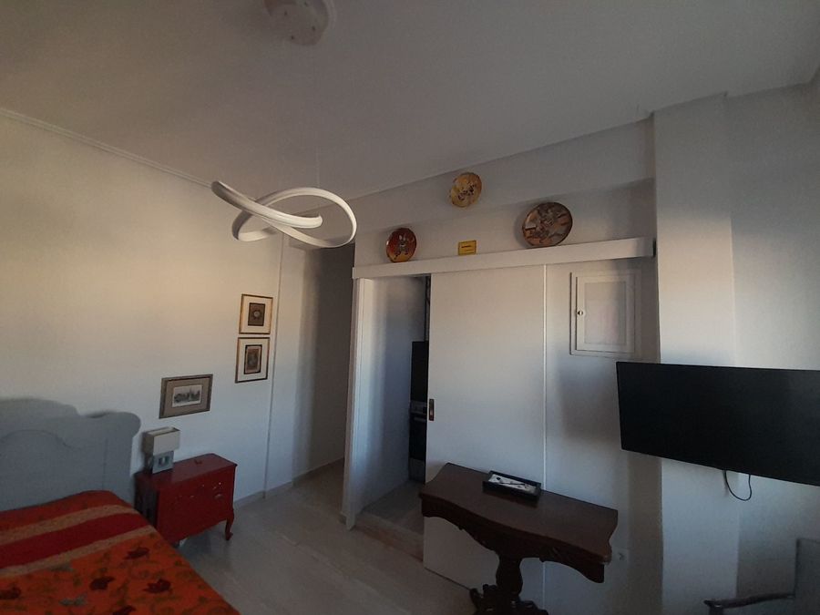 Photo 330029573