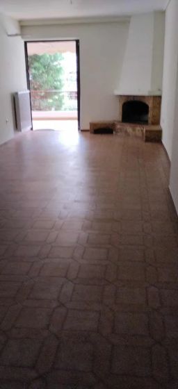 Photo 330089387