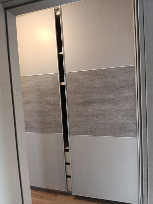 Photo 330275336