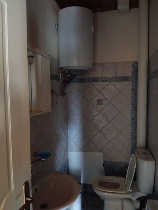Photo 330483725