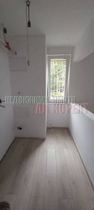 Снимка 330516911