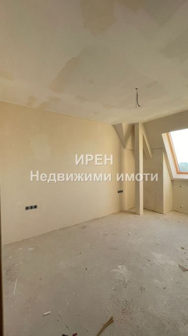 Снимка 330536411