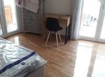 Photo 330696263