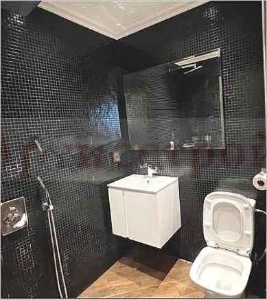 Снимка 331068008