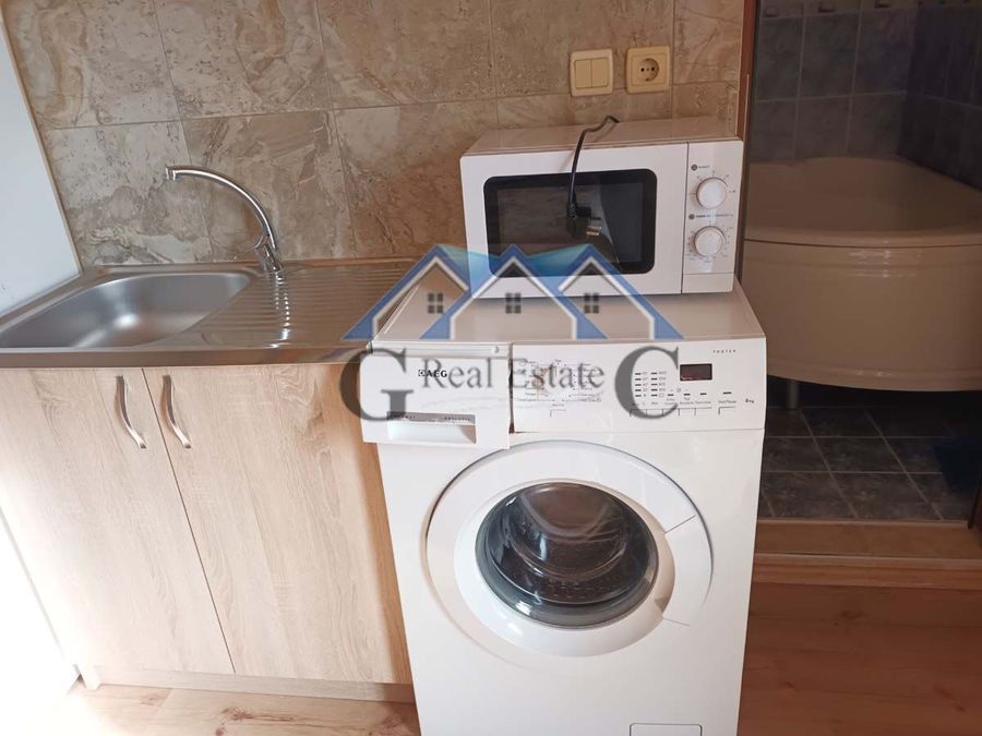 Снимка 331189568