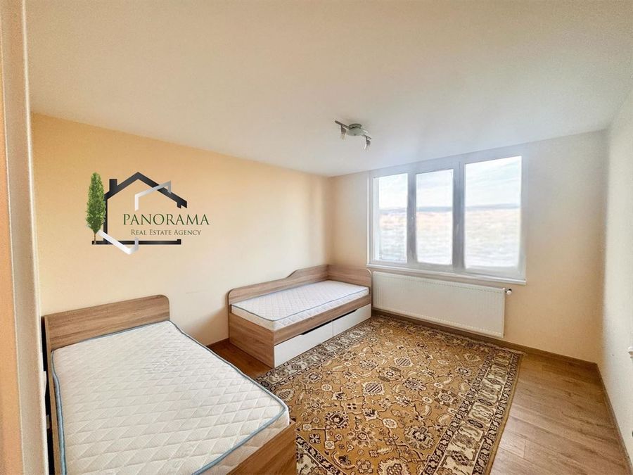 Снимка 331674872