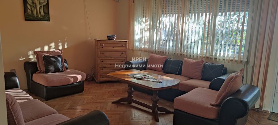 Снимка 332365697