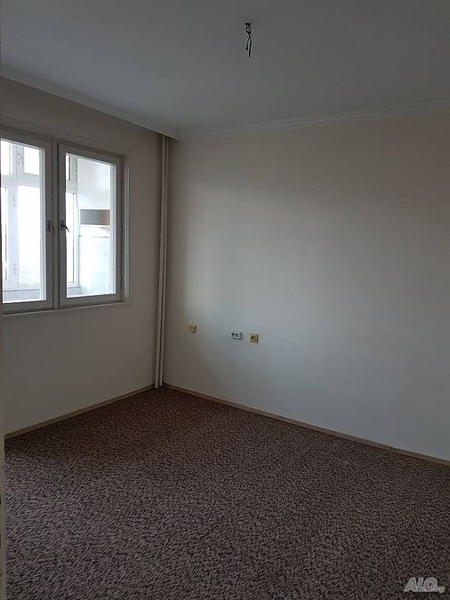 Снимка 332372126