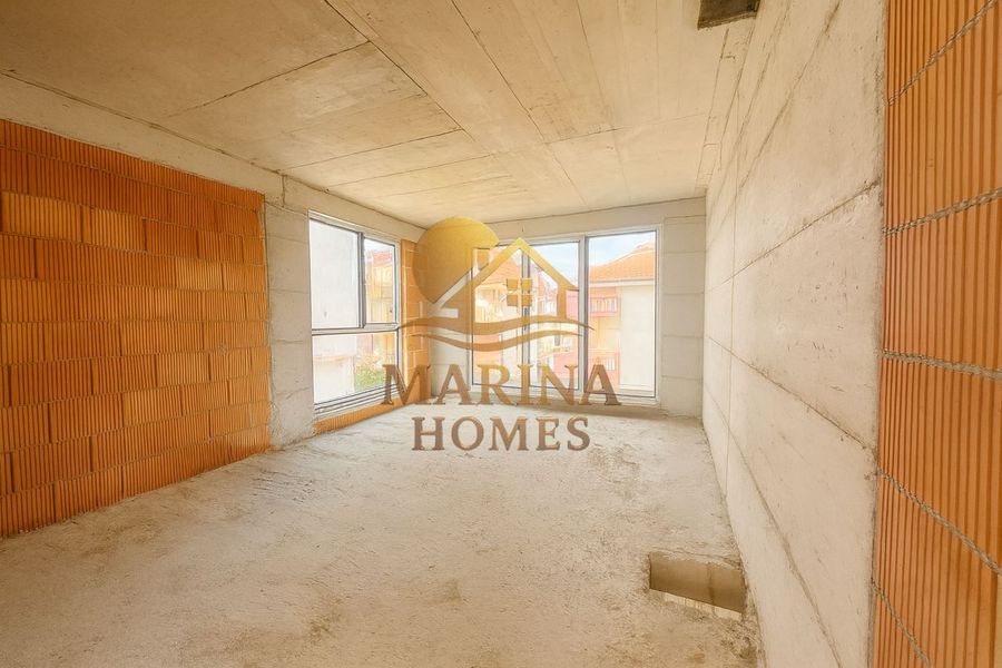 Снимка 334553360