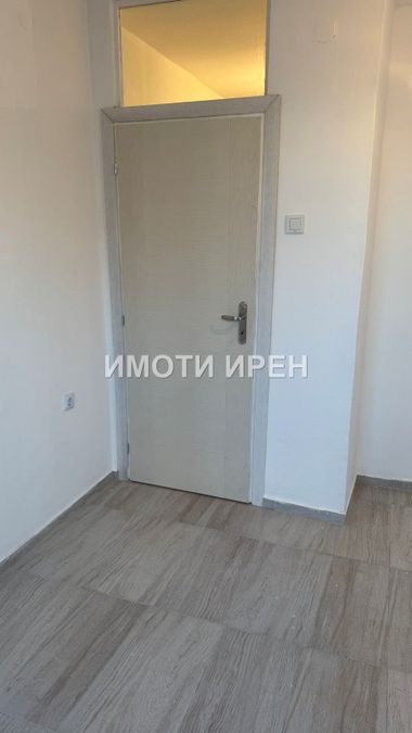 Снимка 335511722