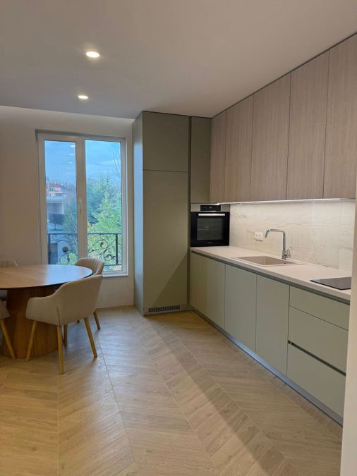 Снимка 335745155