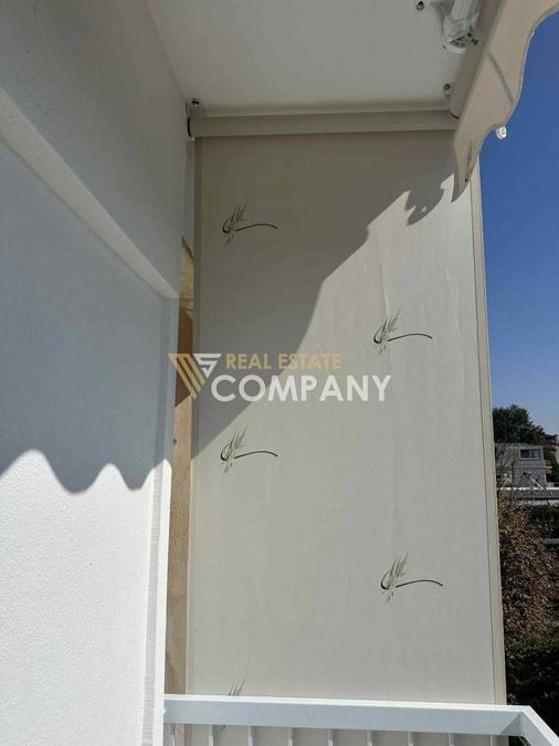 Photo 335747375