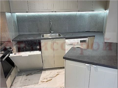 Снимка 336003533