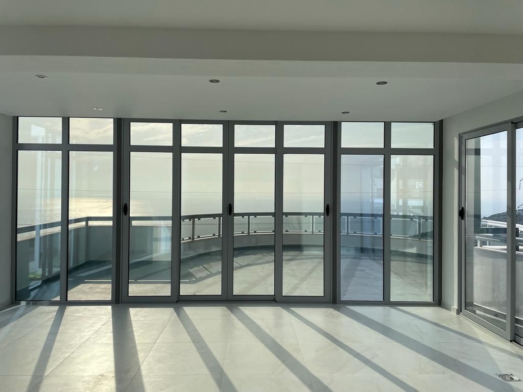 Exquisite 3-Bedroom Apartment in Dobra Voda, Bar, Montenegro 2