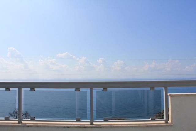 Exquisite 3-Bedroom Apartment in Dobra Voda, Bar, Montenegro 8