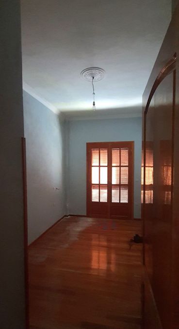 Photo 336844370