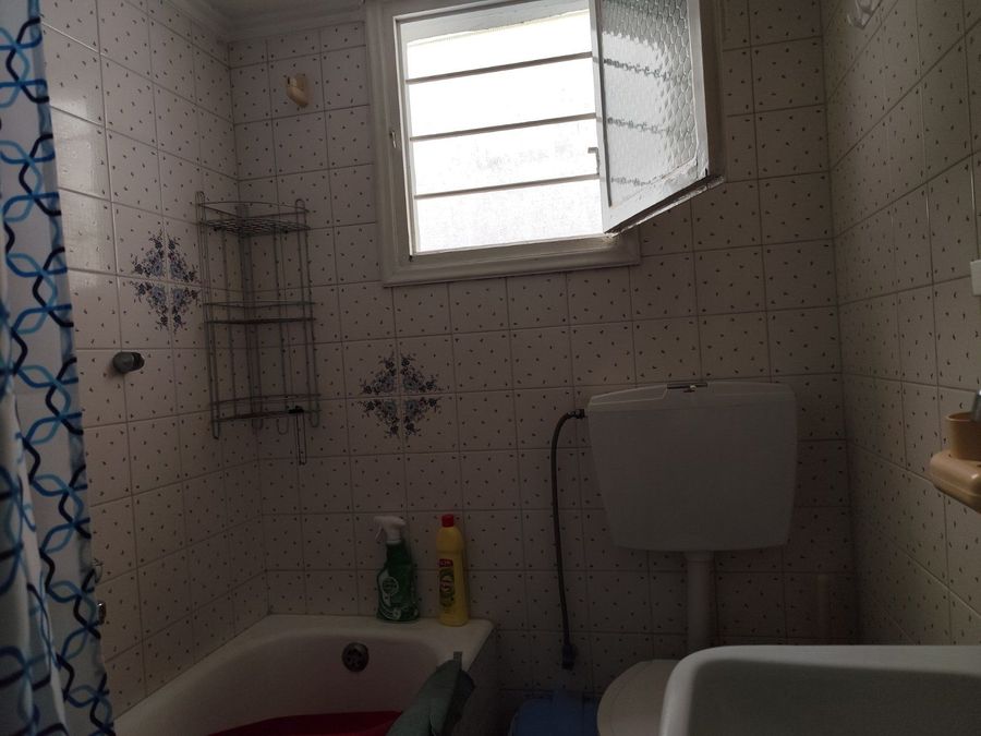 Photo 336933848