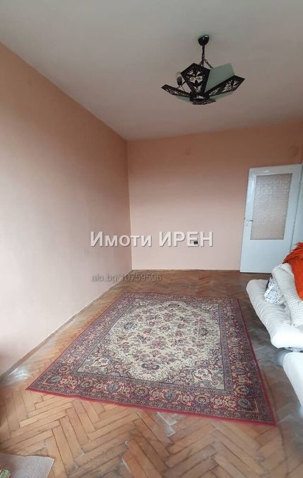 Снимка 336990152