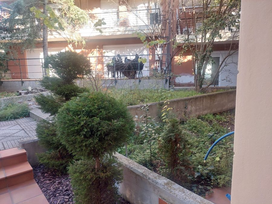 Photo 337658759