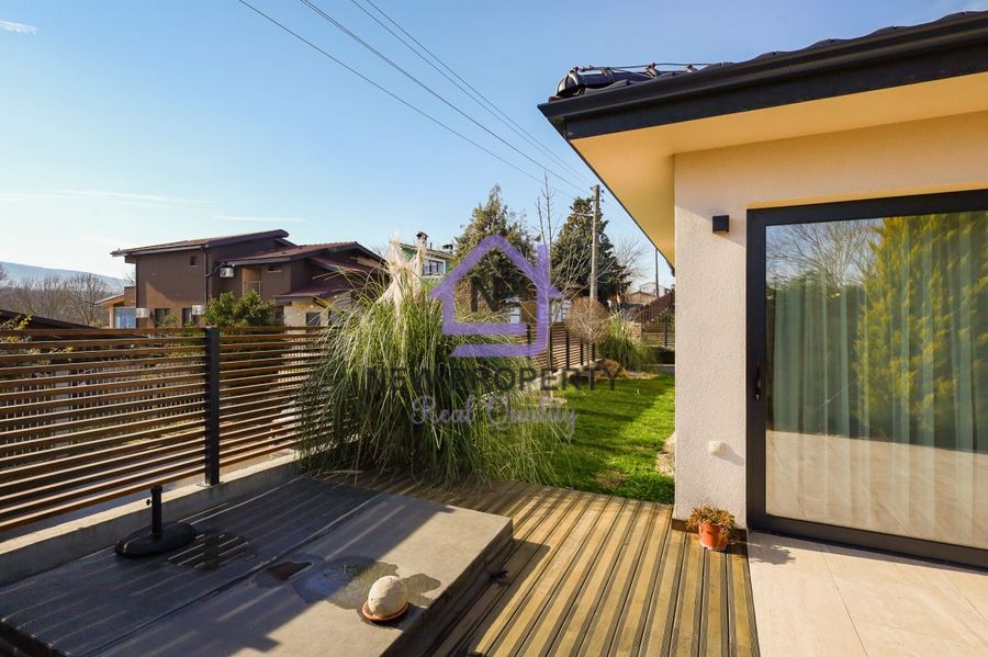 Снимка 337767443