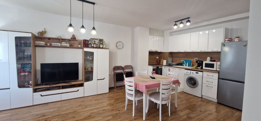 Снимка 338334158