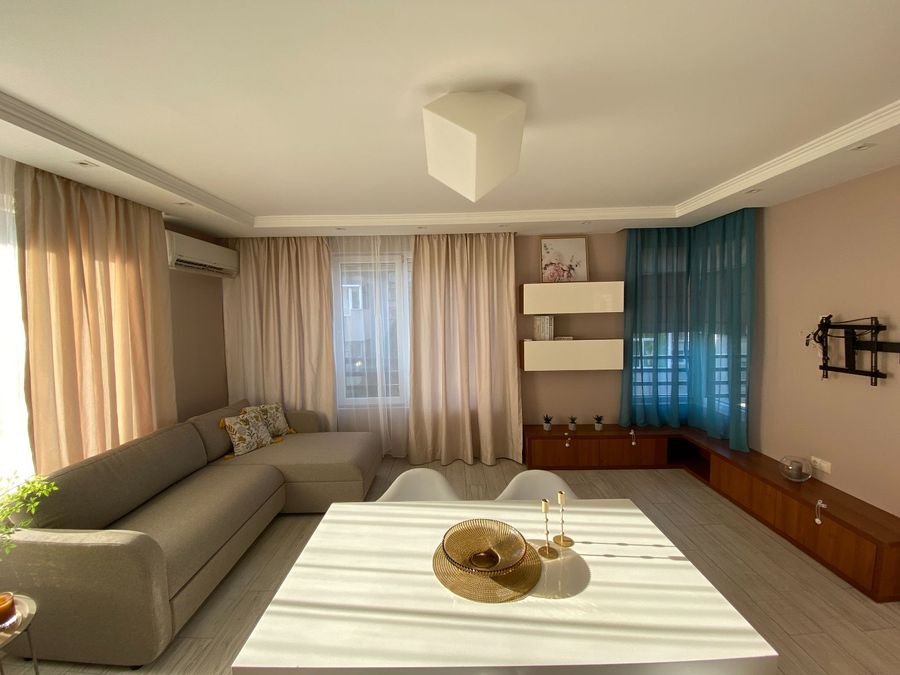 Снимка 338881508