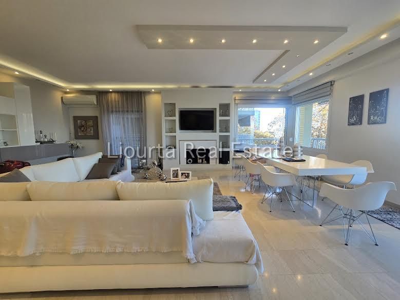 Fotografie 340293680