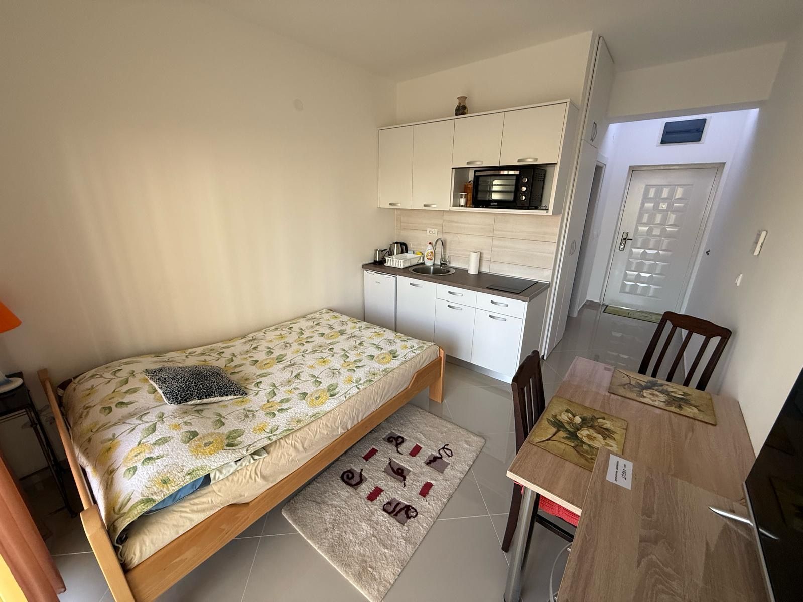 Exquisite 1-Bedroom Apartment in Susanj, Bar, Montenegro 5