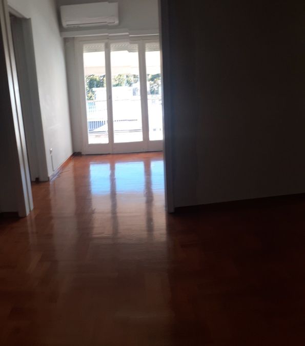 Photo 344649887