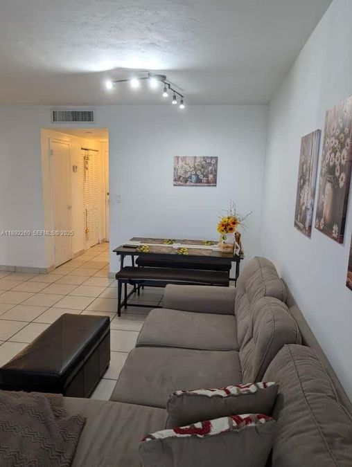 Снимка 346909922