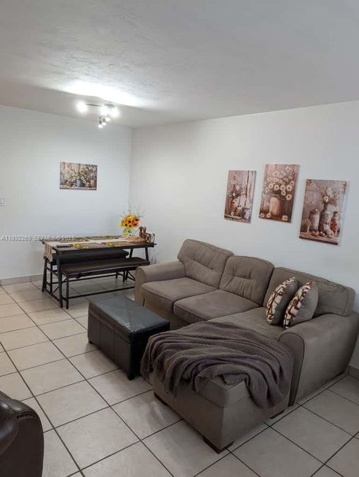 Снимка 346909931