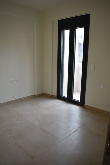 Photo 347303831