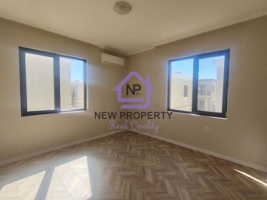 Снимка 347376176