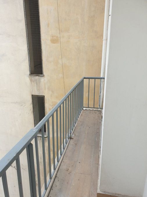 Photo 348034367