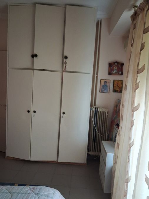 Photo 348456395