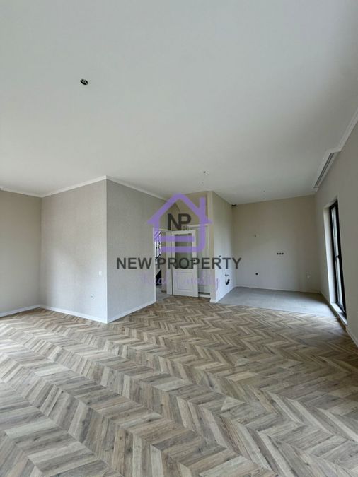 Снимка 348495539