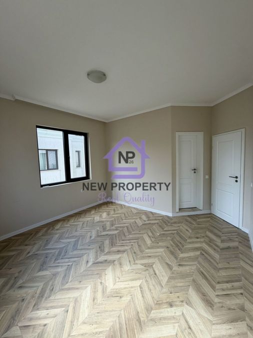 Снимка 348495551