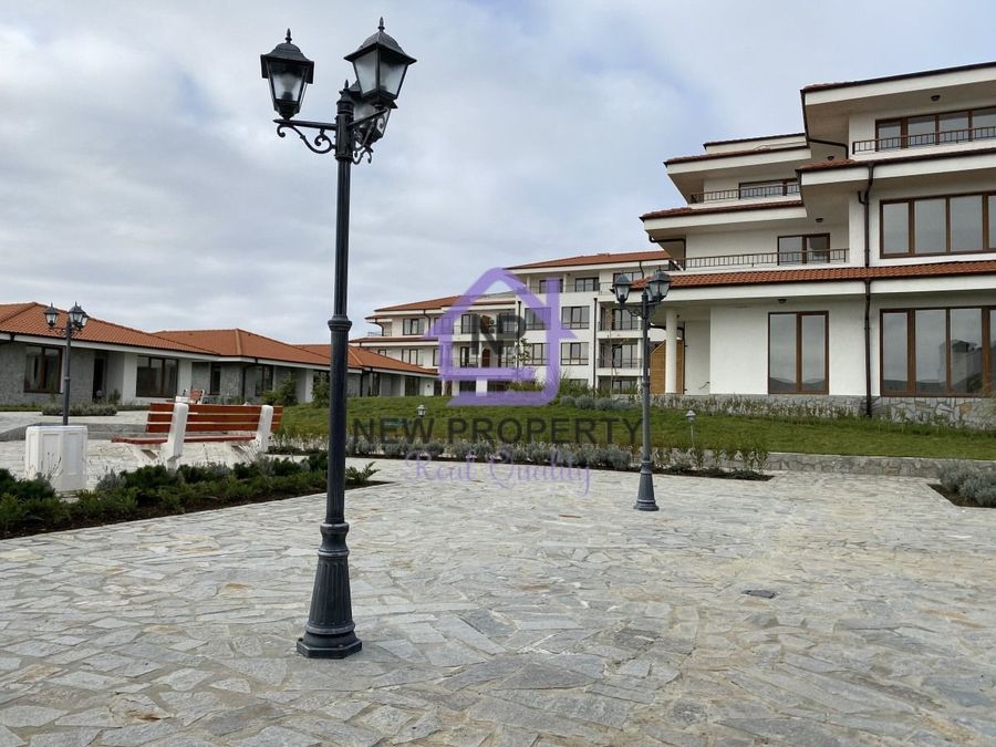 Снимка 348603026