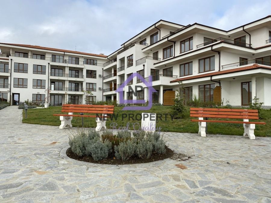 Снимка 348603035