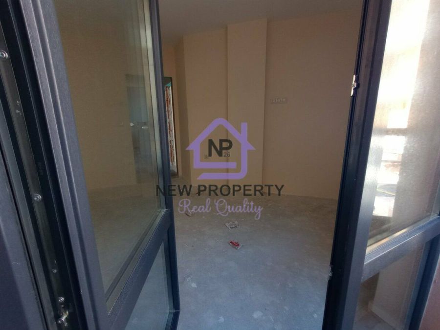 Снимка 348603044